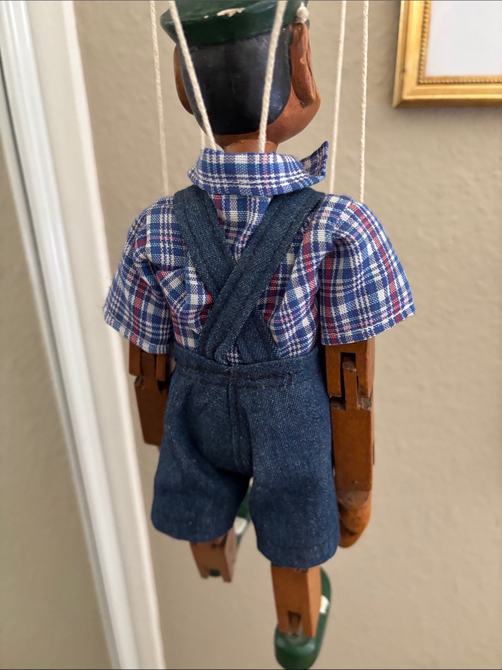 Wooden Pinocchio-Style Marionette Puppet in Green Hat - Picture 7 of 9